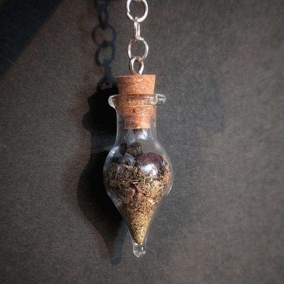 Good Luck Spell Jar Keychain - Picture 3 of 3